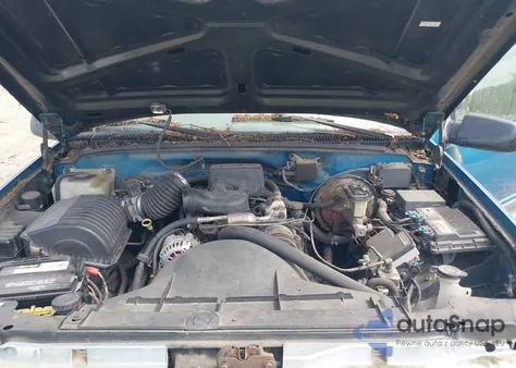 1997 Chevrolet C1500 Fleetside z USA, uszkodzony, nr VIN 1GCEC19W1VE263148